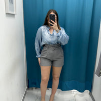 Shorts con fibbie grigio 12654