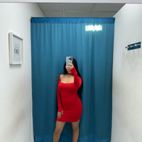 Vestito con scollo 135841