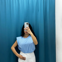 Maglia con spalline 2572