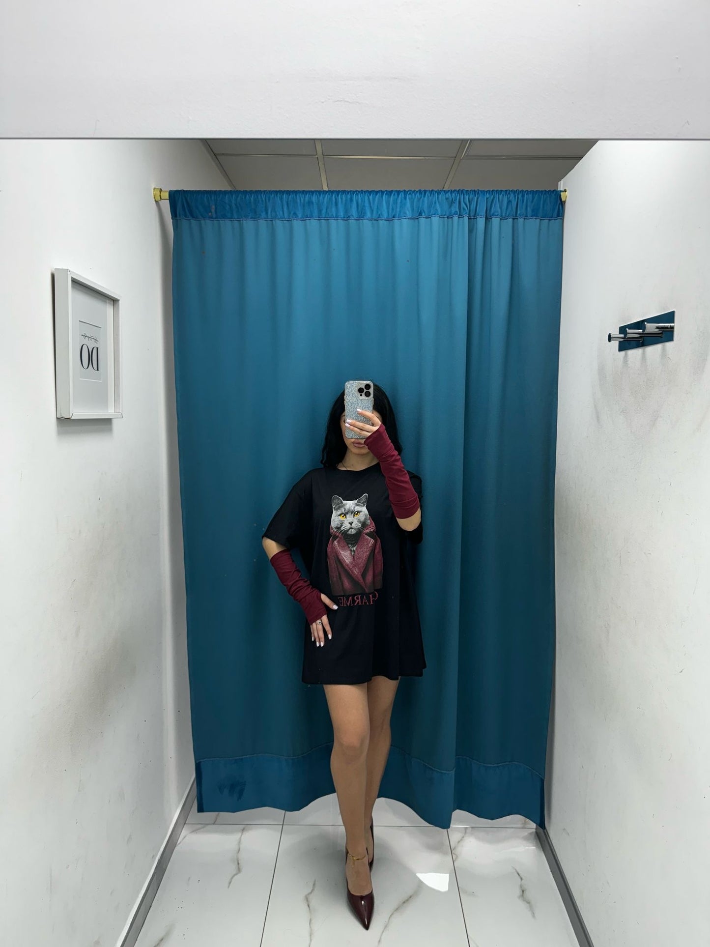 T-shirt con manicotti