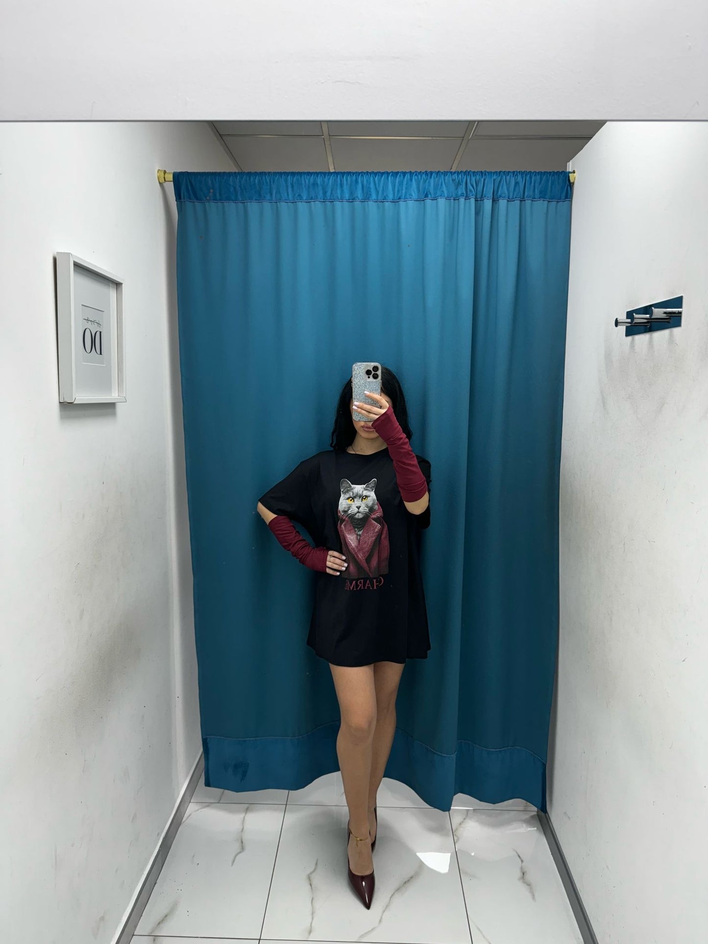 T-shirt con manicotti