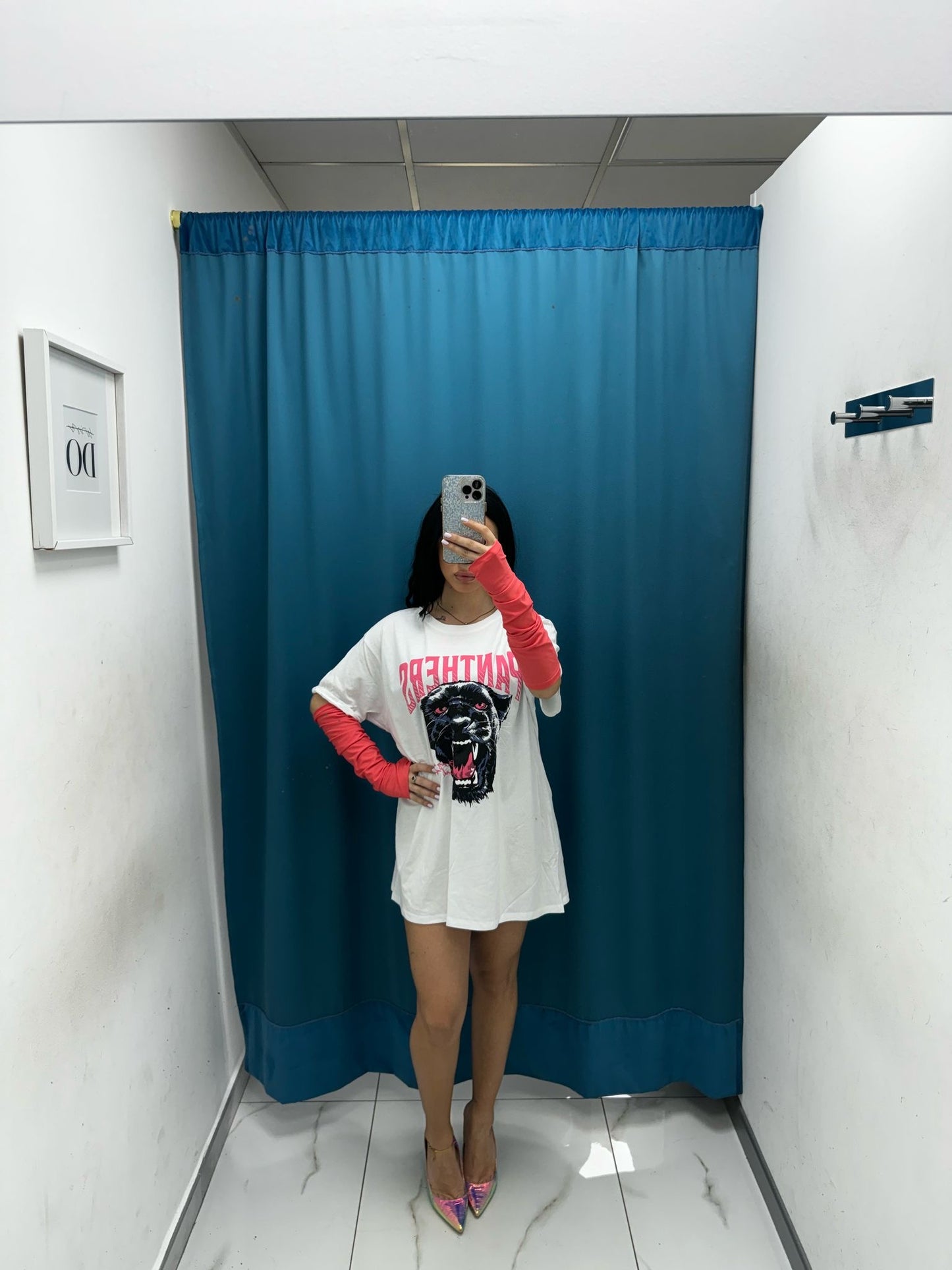 T-shirt con manicotti
