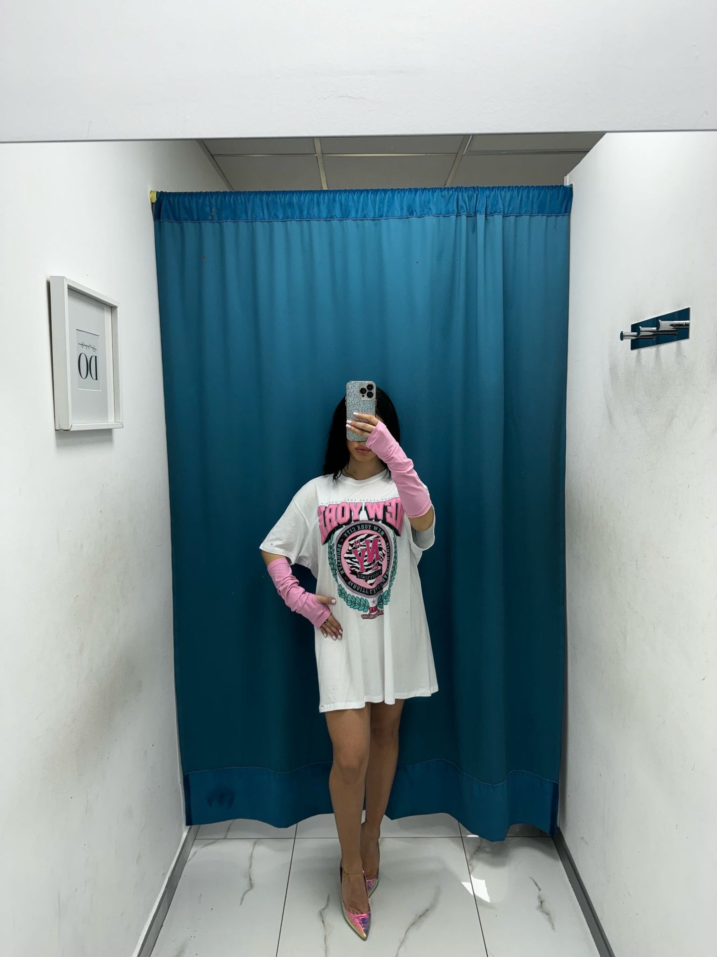 T-shirt con manicotti