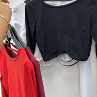 Top corto con scollo sul retro 6087