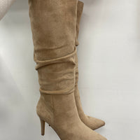 Stivali in camoscio beige