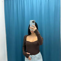 Maglia con scollo 6123