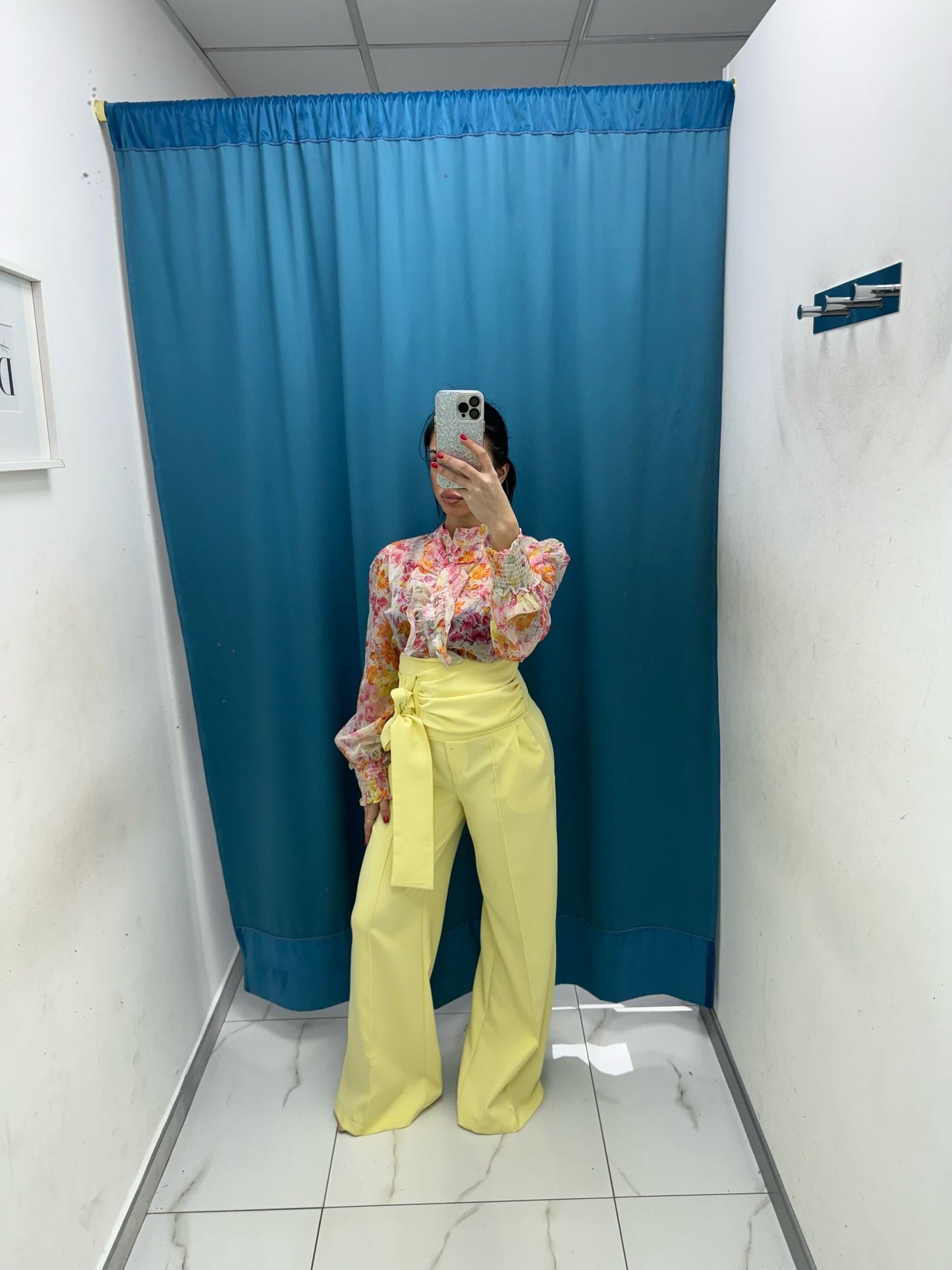 Pantalone con cintura giallo 16067