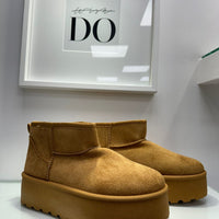 Stivali imbottiti beige
