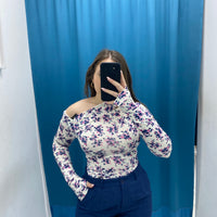 Maglia laser con spalla scoperta