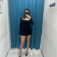 Vestito con scollo in velluto 133084