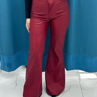 Pantalone in ecopelle a zampa 2155