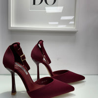 Décolleté bordeaux