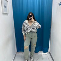 Jeans vintage con strappo 6402