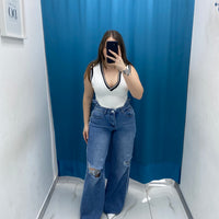 Jeans denim con strappo 12449