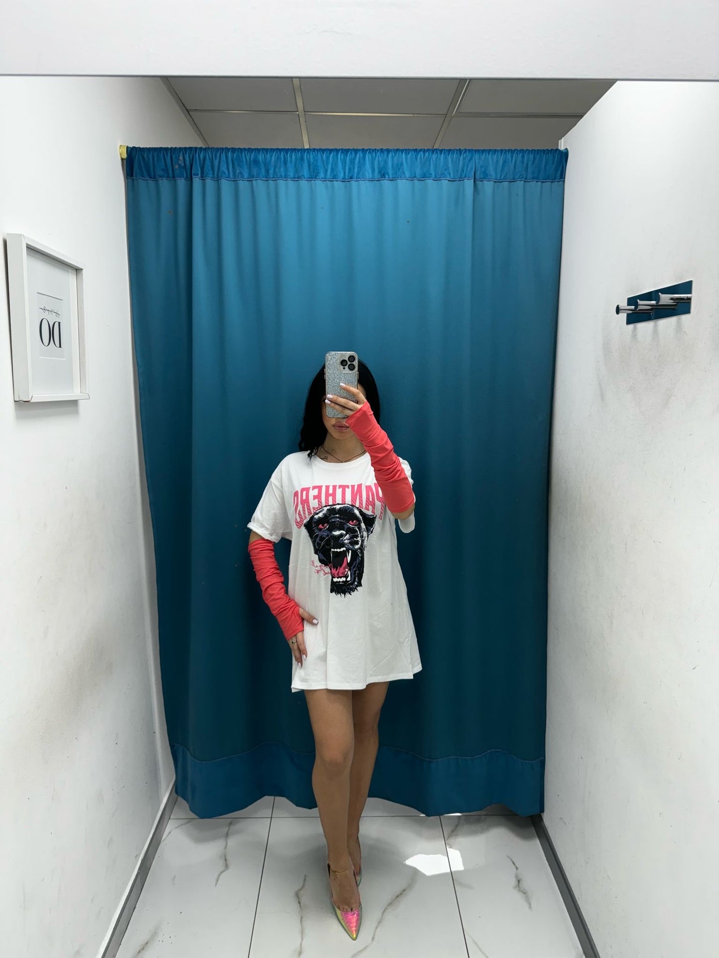 T-shirt con manicotti