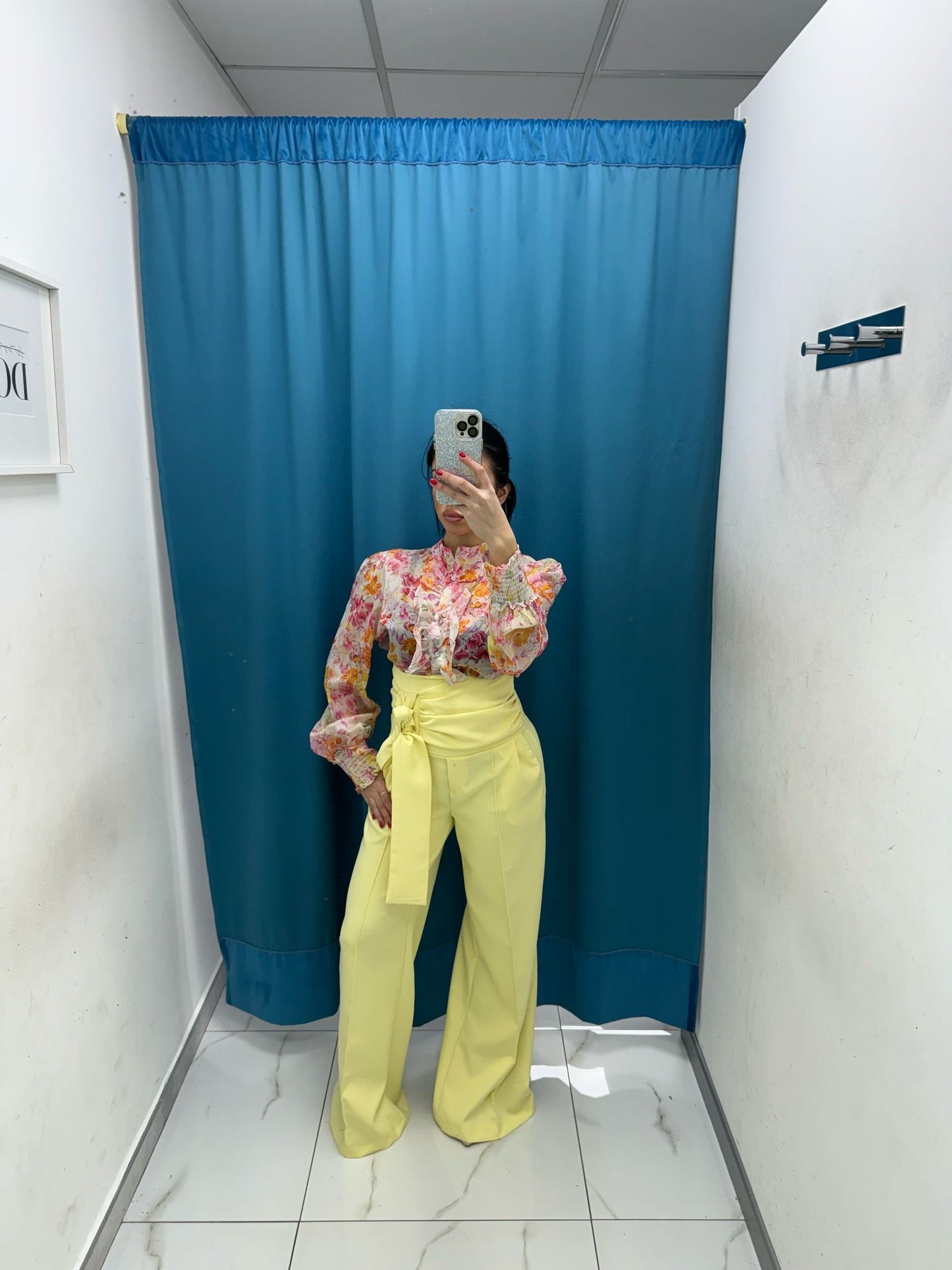 Pantalone con cintura giallo 16067