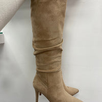 Stivali in camoscio beige