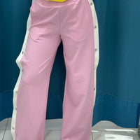 Pantalone con bottoni laterali 96536