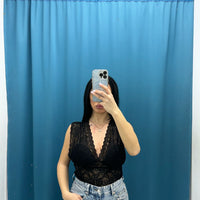 Top corto in pizzo 9638