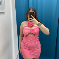Vestito con rosa