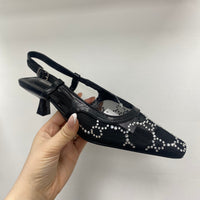 Décolleté slingback chic