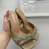 Sandali con brillantini gold