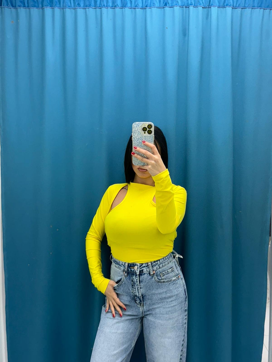 Body cut out 16187