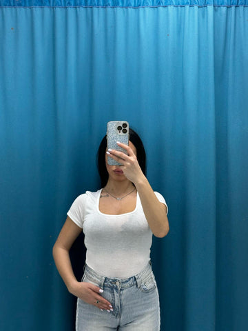 Body mezze maniche con scollo 5377