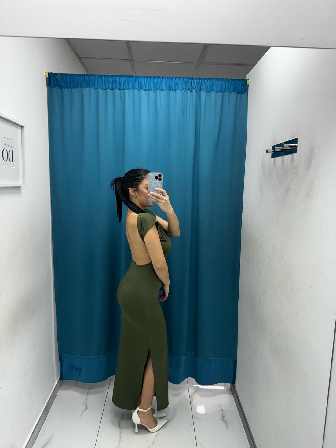 Vestito lungo con scollo sul retro 33994