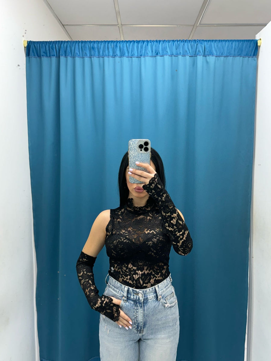 Body in pizzo con manicotti 6360