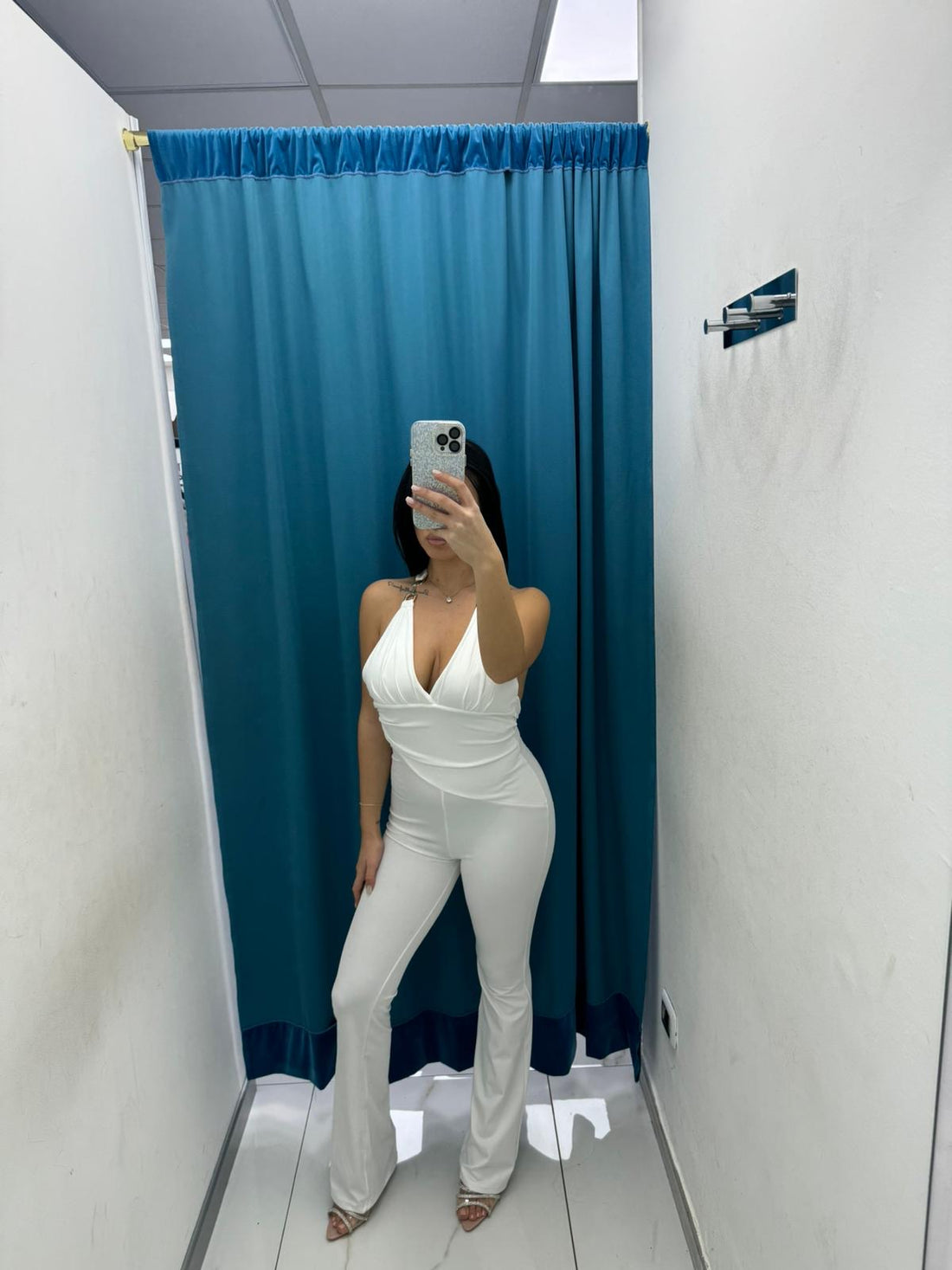 Tuta intera con scollo sul retro 10475