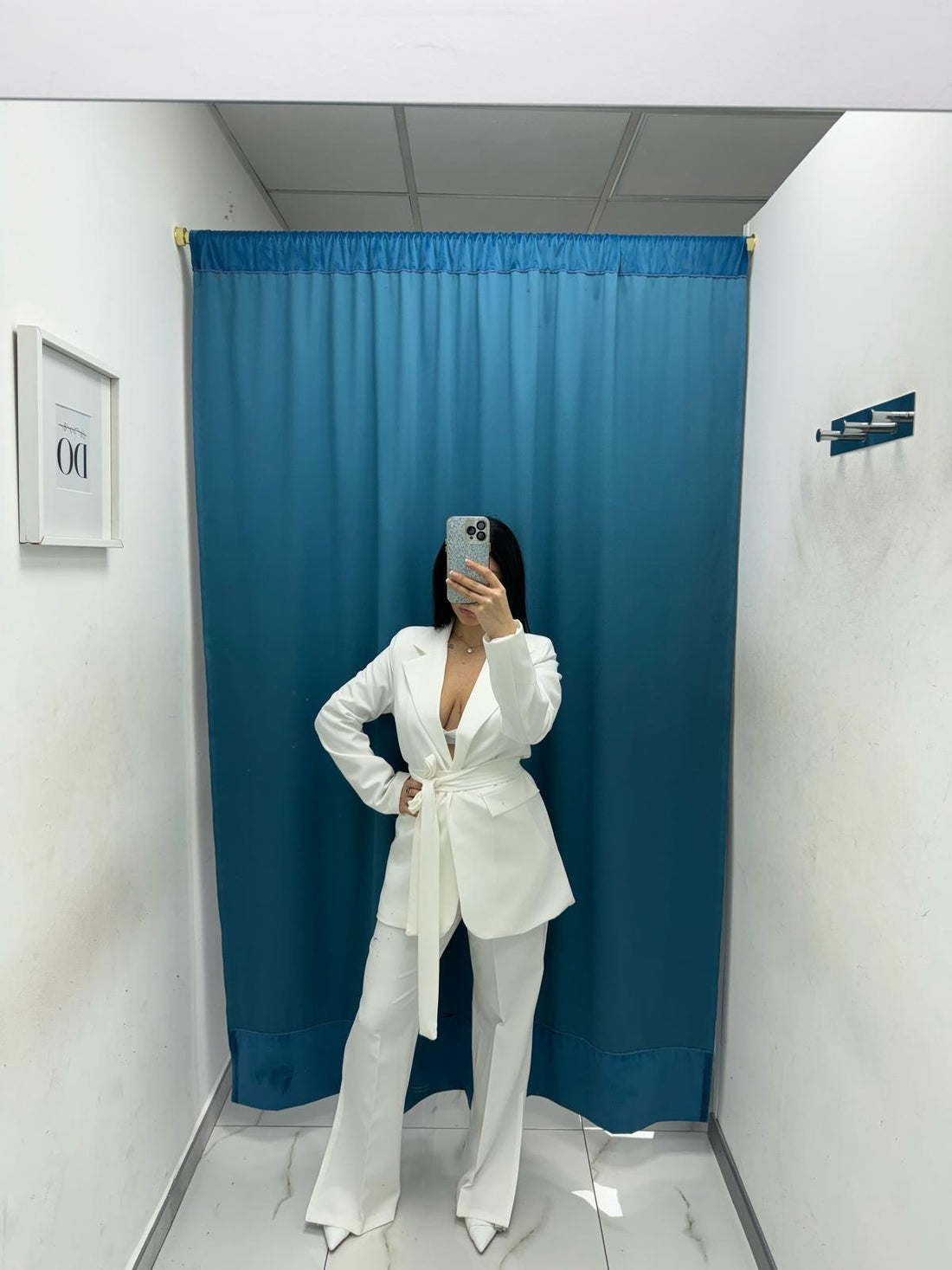 Tailleur con cintura 046