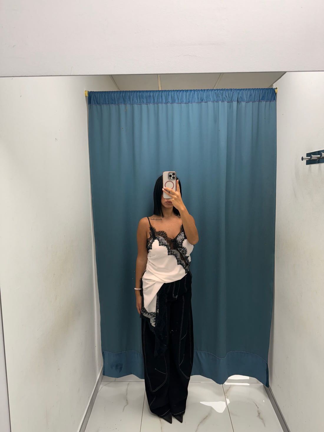 Balloon Fit – Nero con Bande Laterali-F51