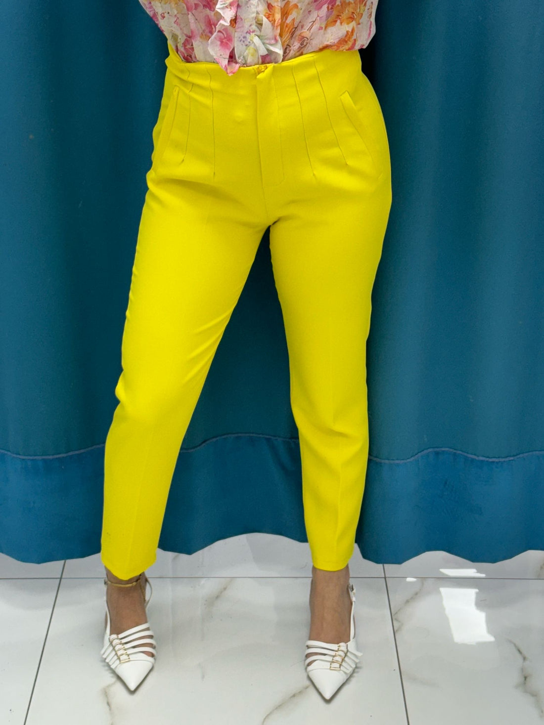 Pantalone slim fit giallo 8870