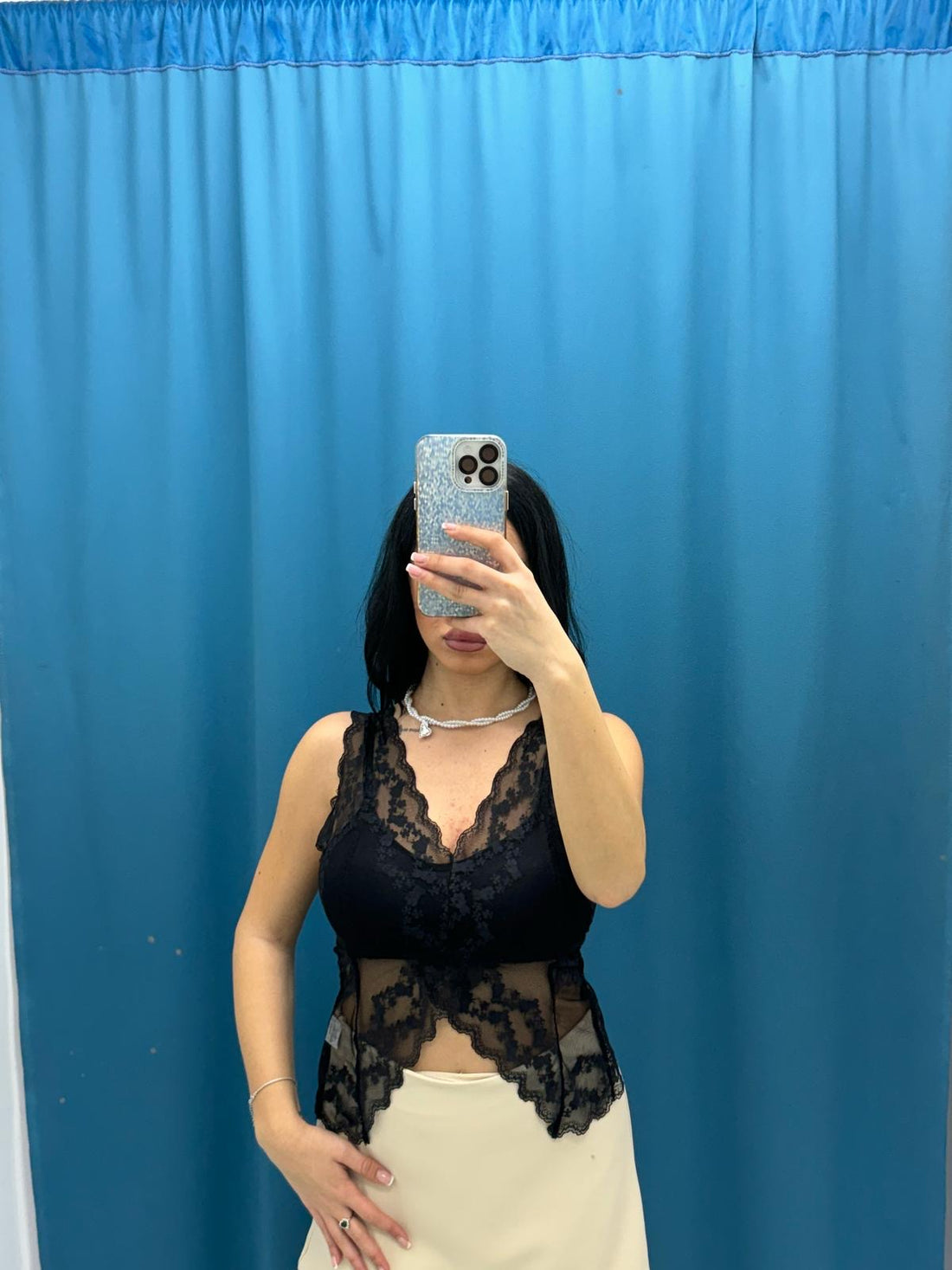 Top ricamato 8004