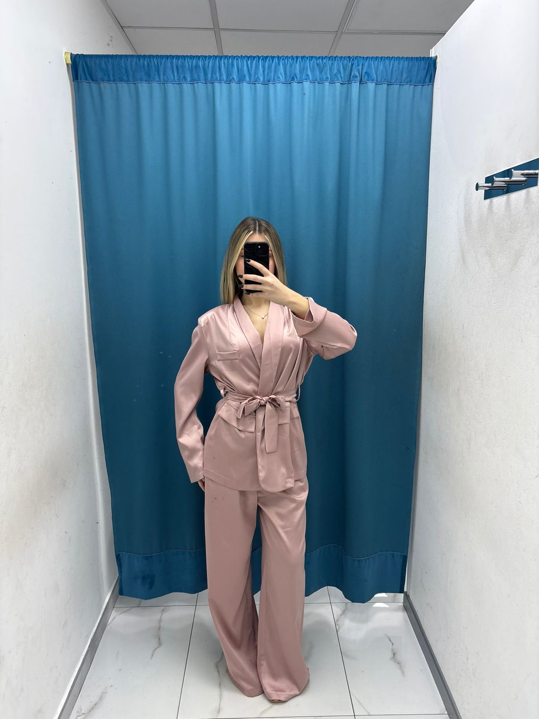 Tailleur “Satin Elegance”-87099
