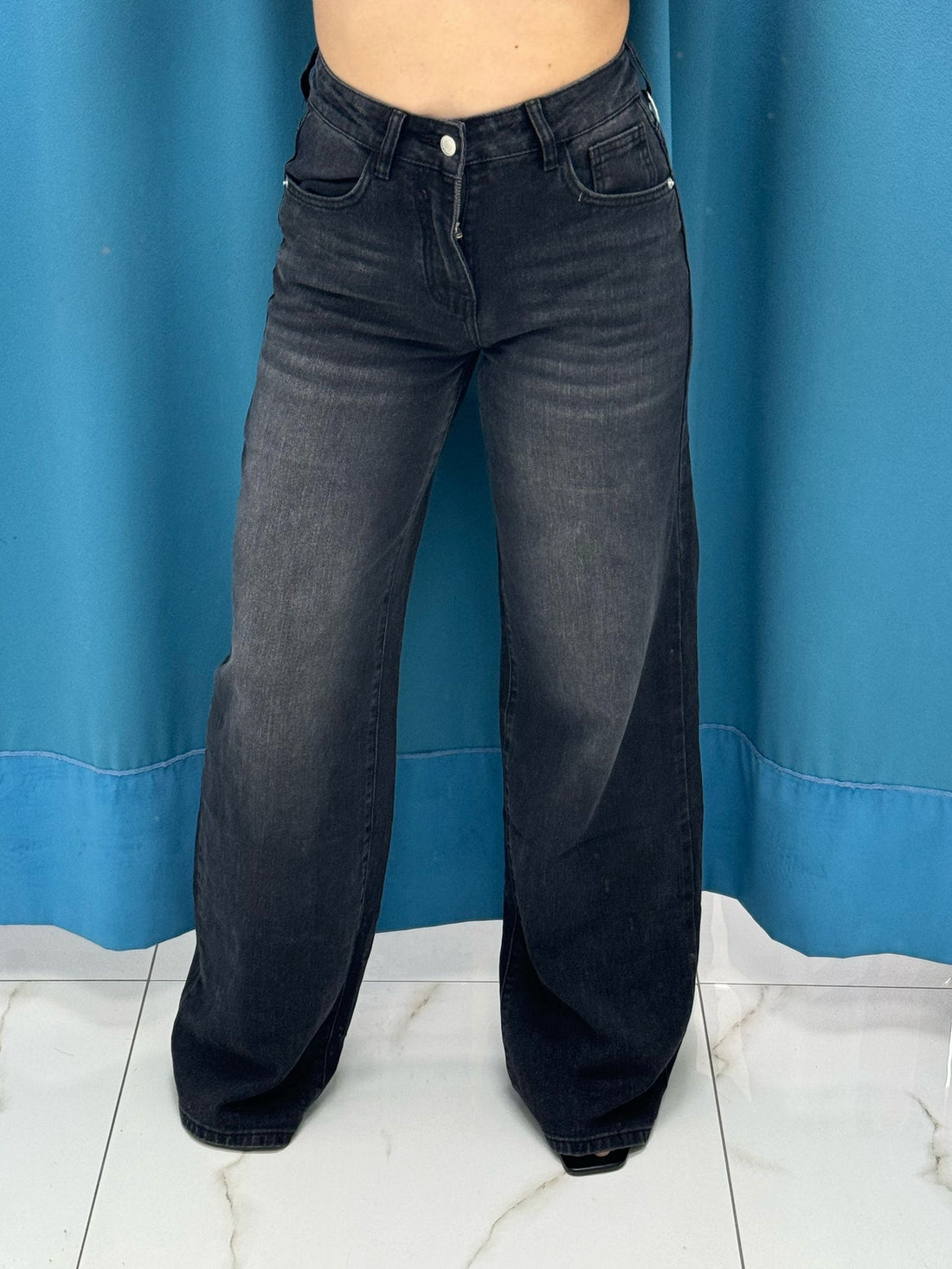 Jeans wide leg nero slavato 762