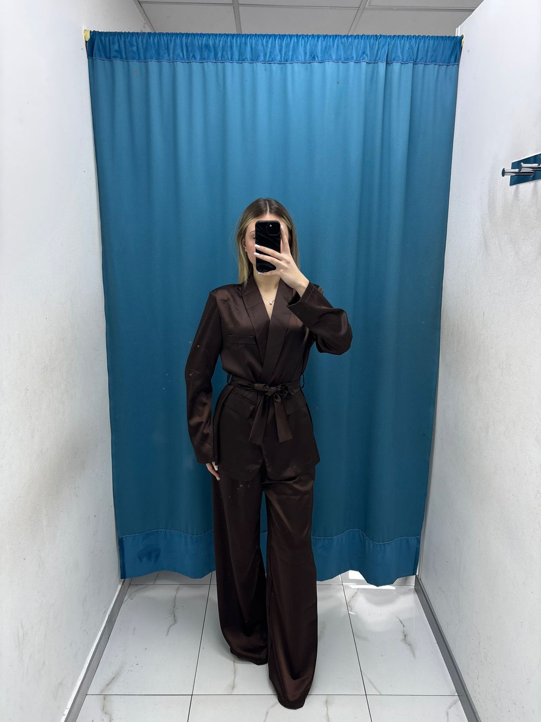 Tailleur “Satin Elegance”-87099