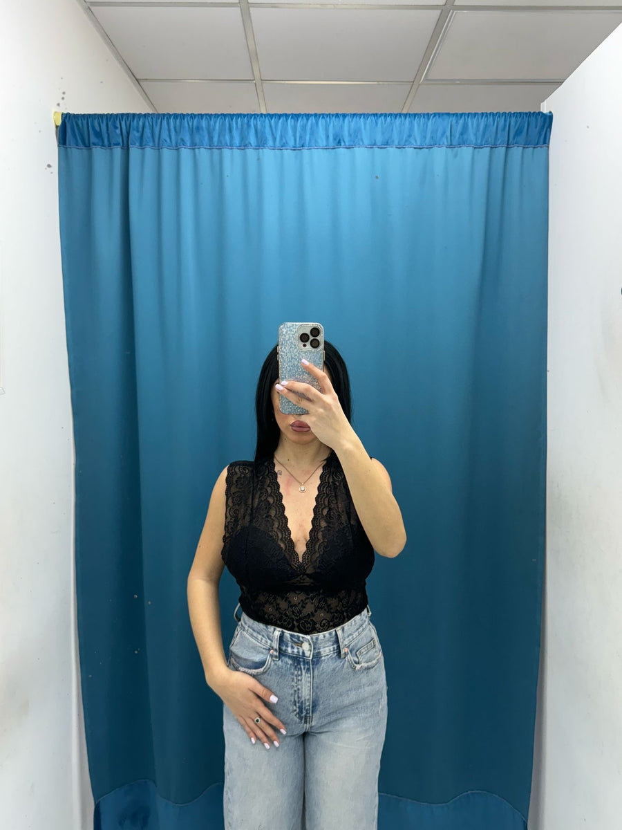 Top corto in pizzo 9638
