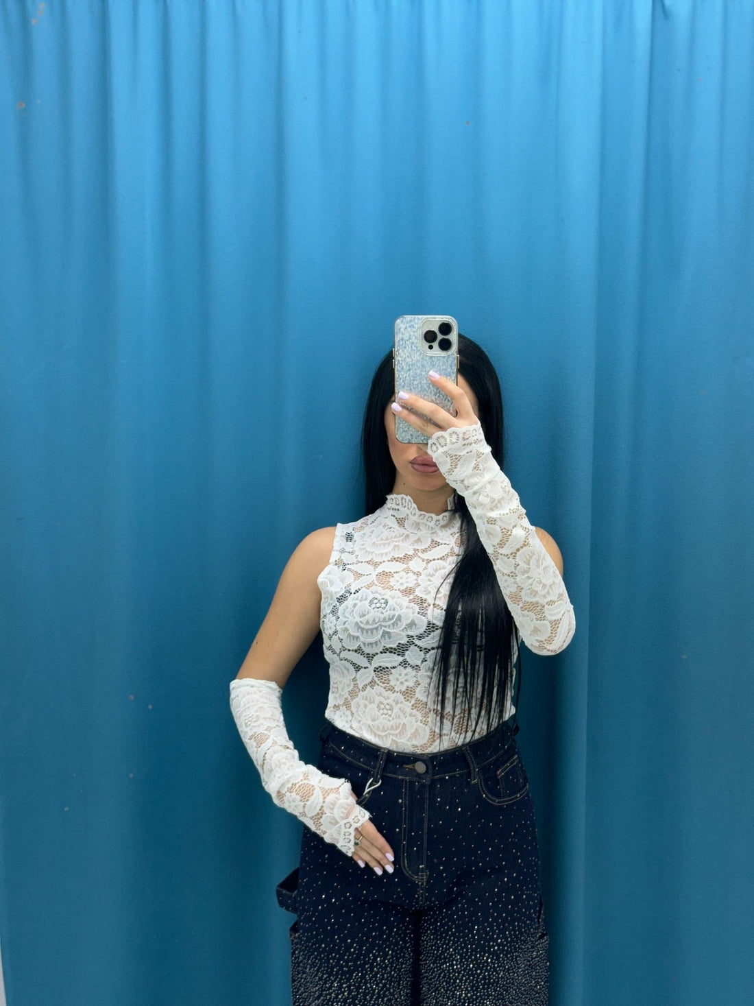 Body in pizzo con manicotti 6360