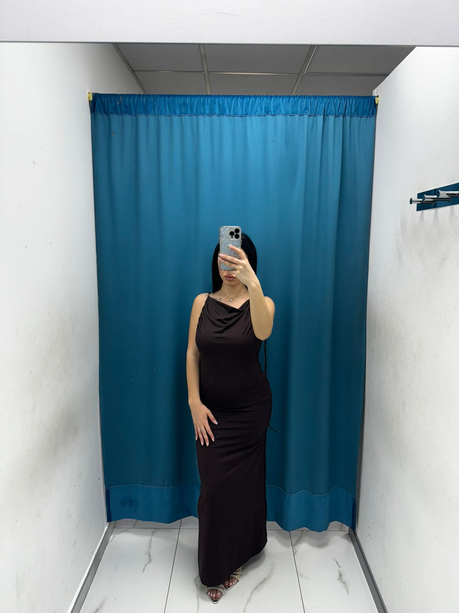 Vestito con scollo sul retro 6536
