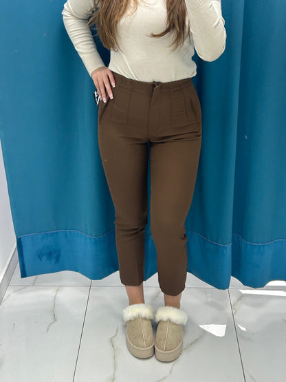 Pantalone slim fit marrone  8870