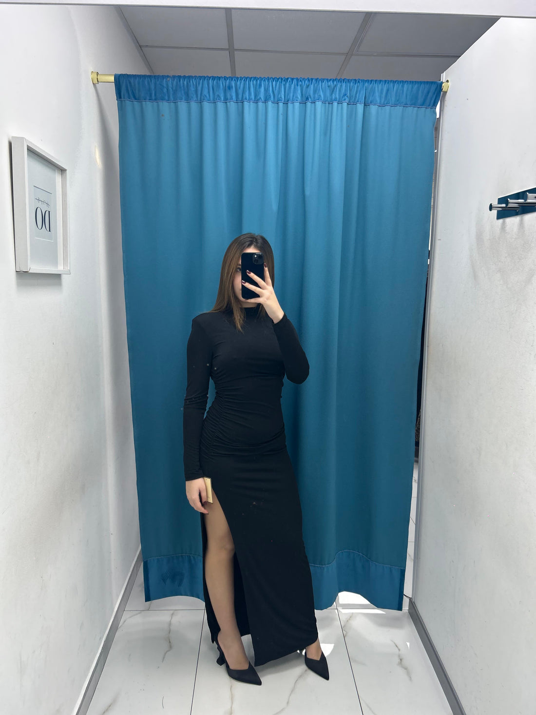 Vestito lungo con scollo 26018