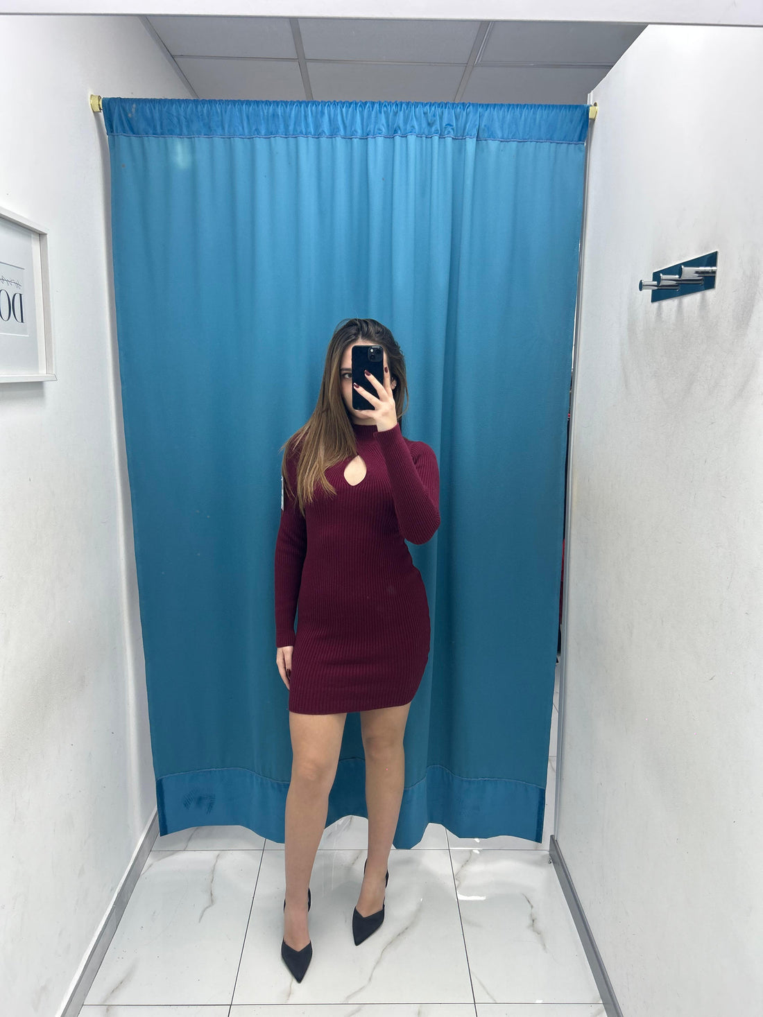 Vestito a costine con scollo 24975