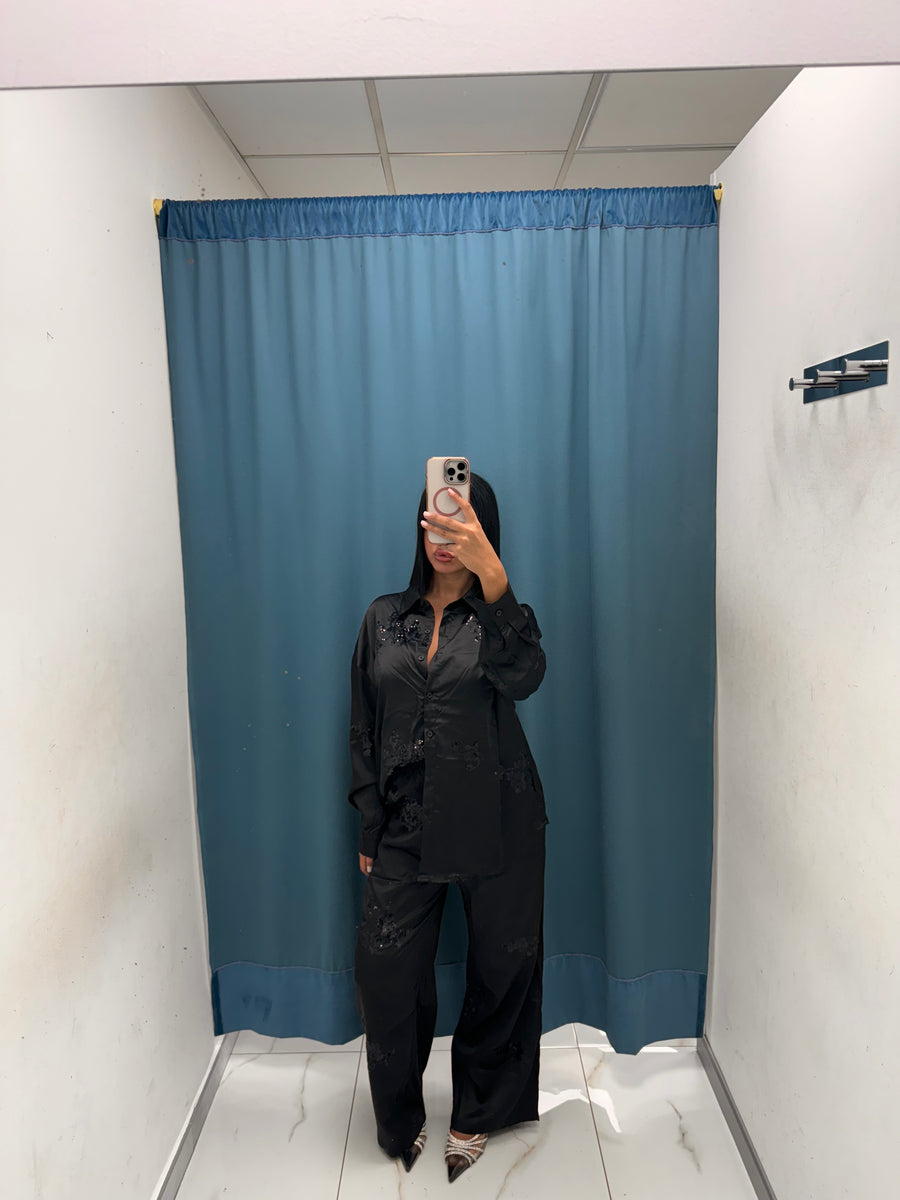 ShineLine – Moda con Dettagli Preziosi-8980