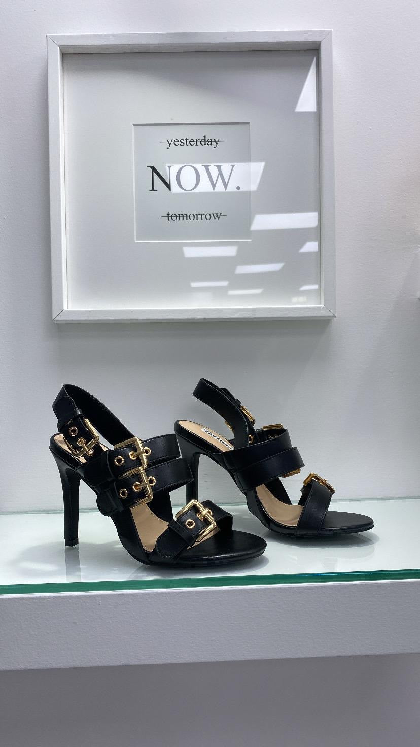 Sandali con fibbie nero 2783
