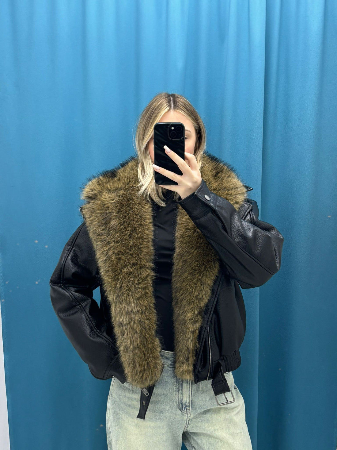 Arctic Edge Leather - 8835