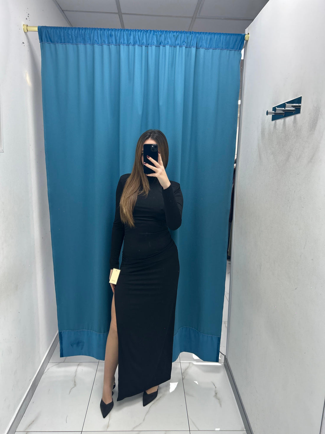Vestito lungo con scollo 26018