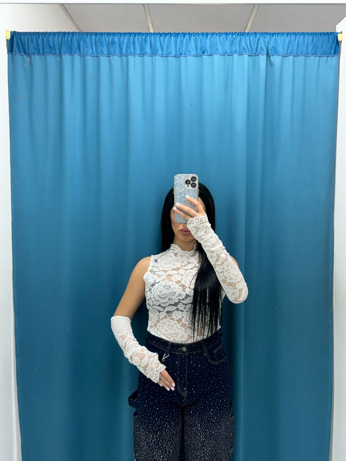 Body in pizzo con manicotti 6360