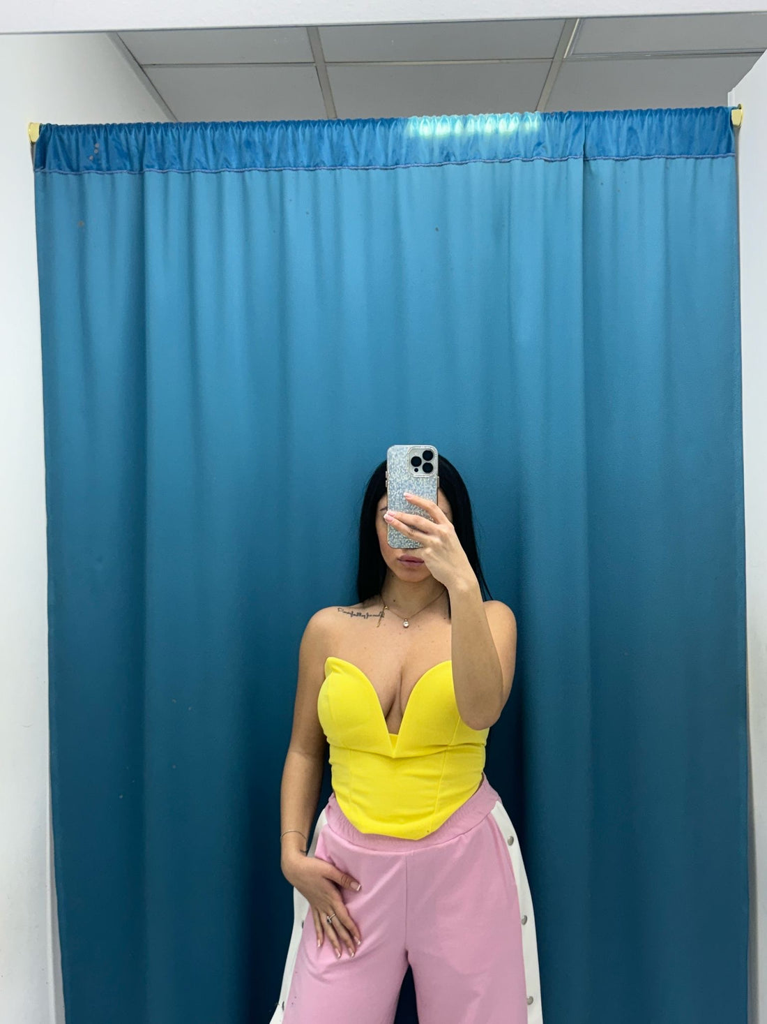 Top con scollo 2198
